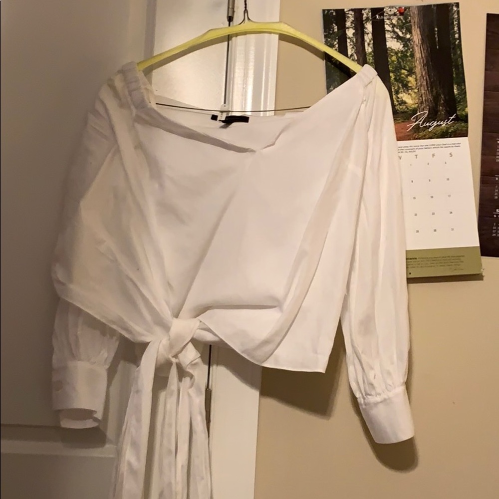 Top - Picture 2 of 5